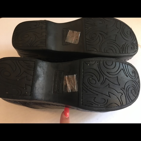 Brown clogs - Picture 3 of 4